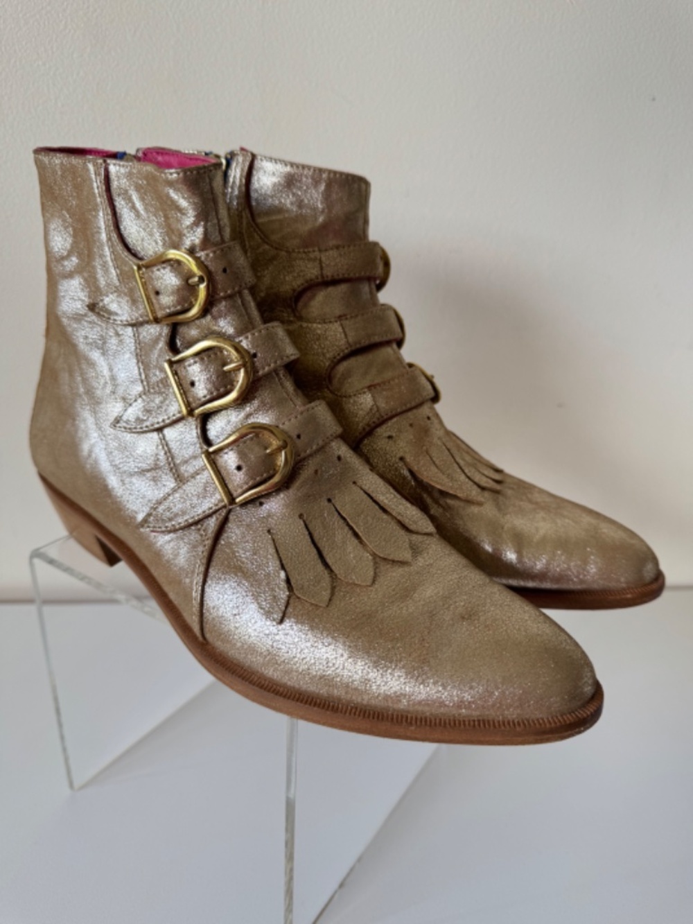 MODERN VICE NYC Handmade Leather Boot Metallic Gold Zip Up Buckle Size 37 Fringe